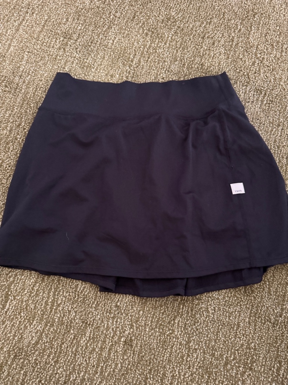 Vuori Black Athletic Skort with Gray Inner Shorts